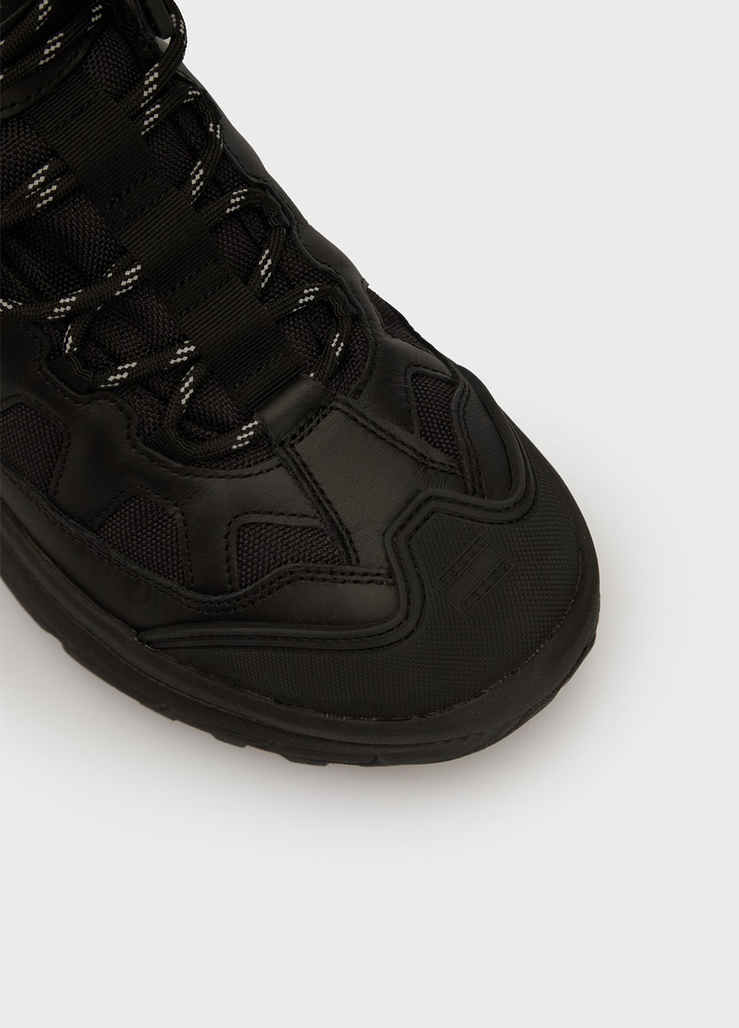 Черные зимние кроссовки Tommy Jeans