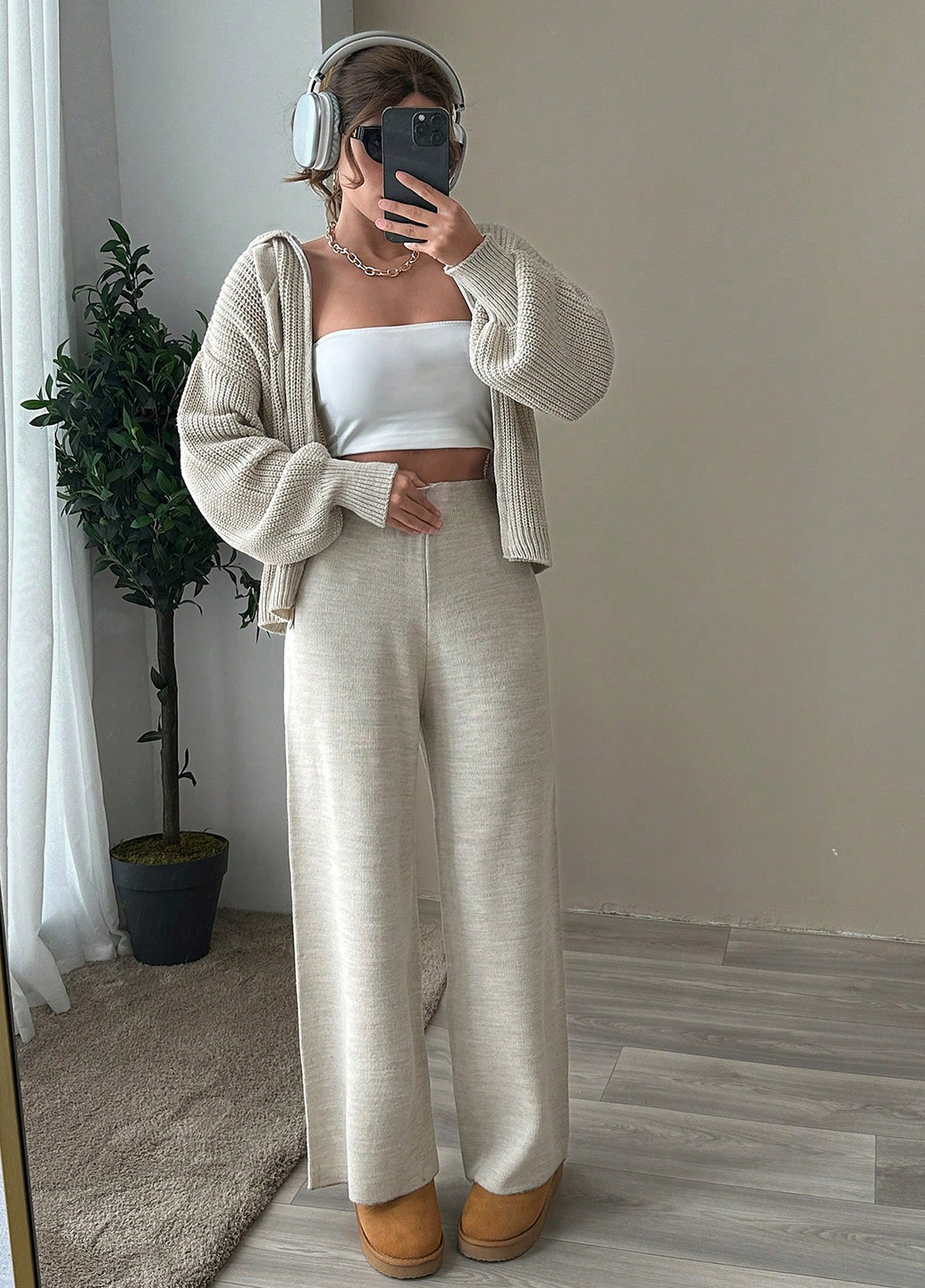 Кремовий демісезонний комплект (кофта, штани) SHEIN