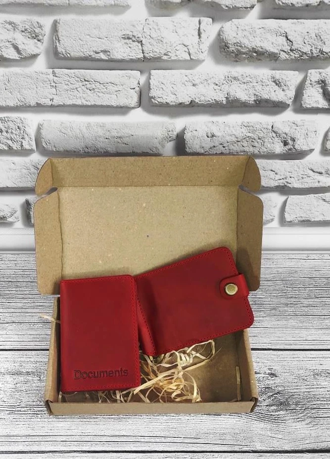 Подарочный набор №6 (зажим + обложка на права, ID паспорт) красный DNK Leather (253933664)