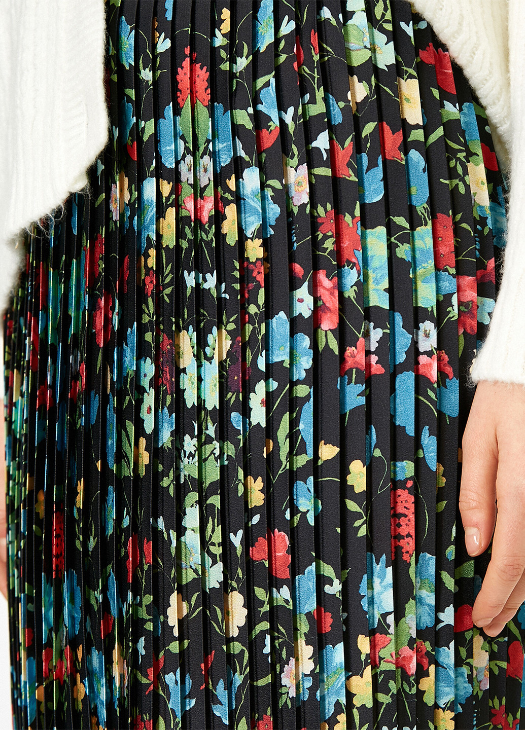 Черная кэжуал цветочной расцветки юбка KOTON плиссе