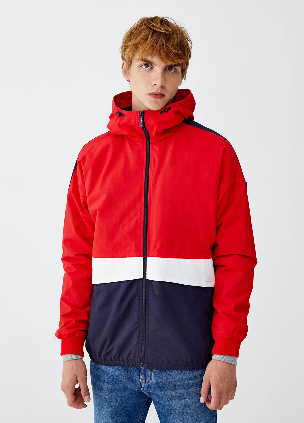 Червона демісезонна вітровка Pull & Bear