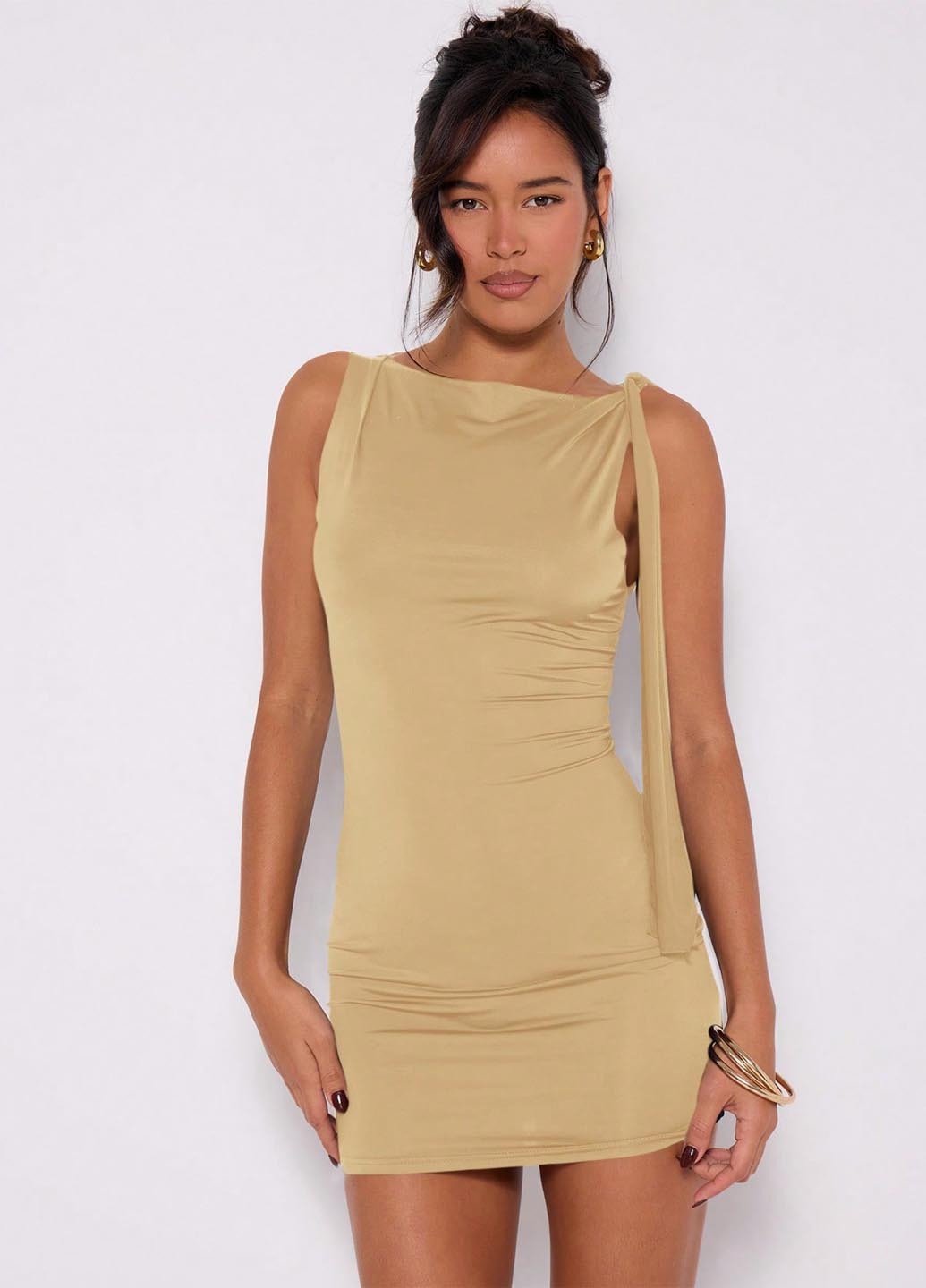 Бежевое праздничный, коктейльное, кэжуал платье футляр SHEIN однотонное