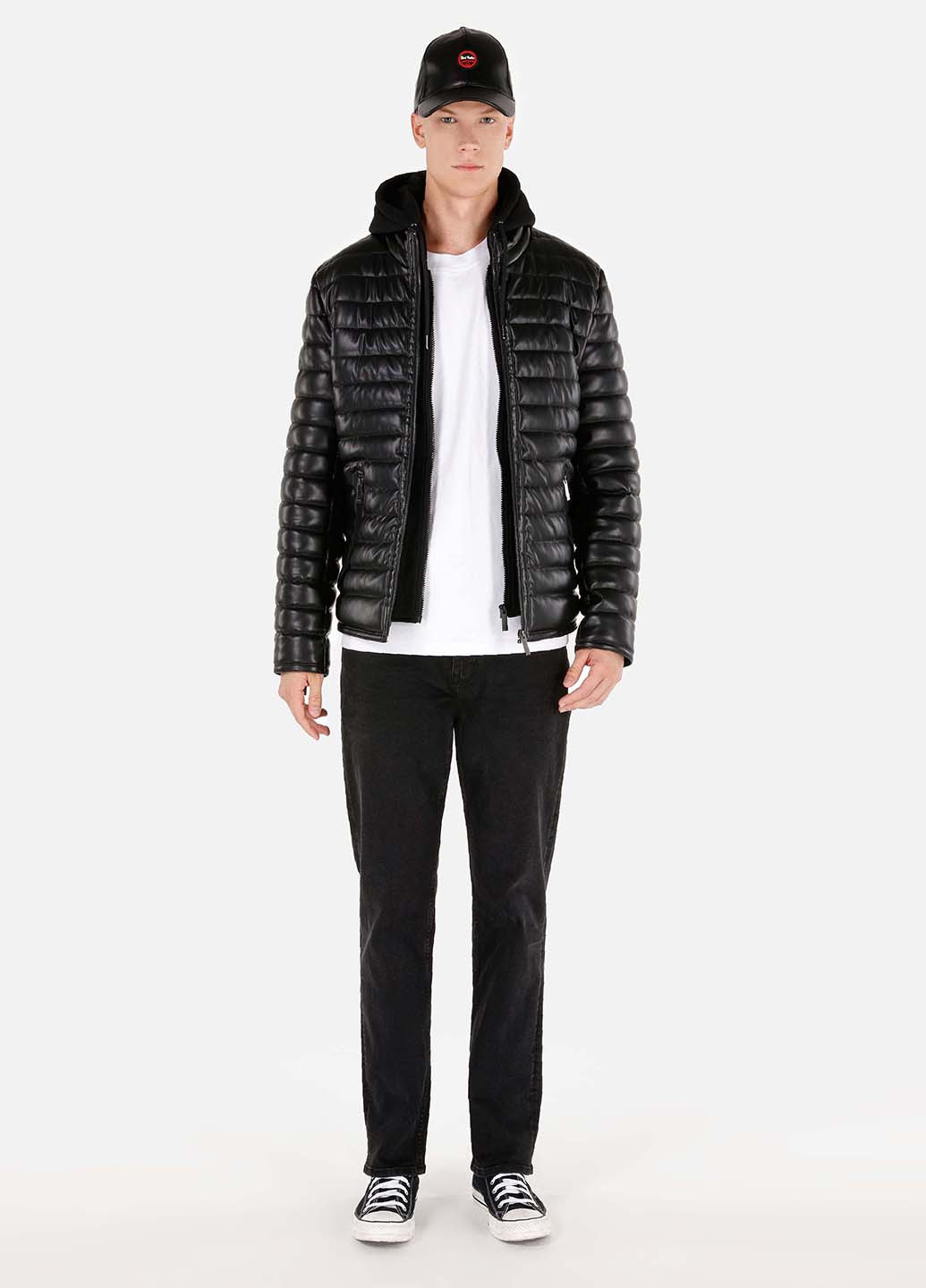 Черная демисезонная куртка Colin's