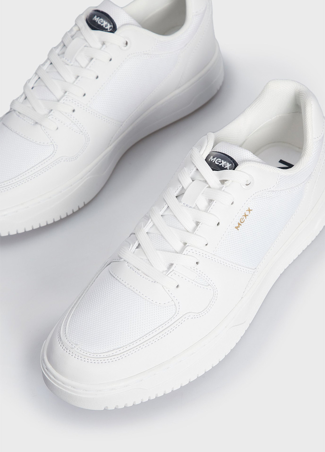 Белые кеды Mexx
