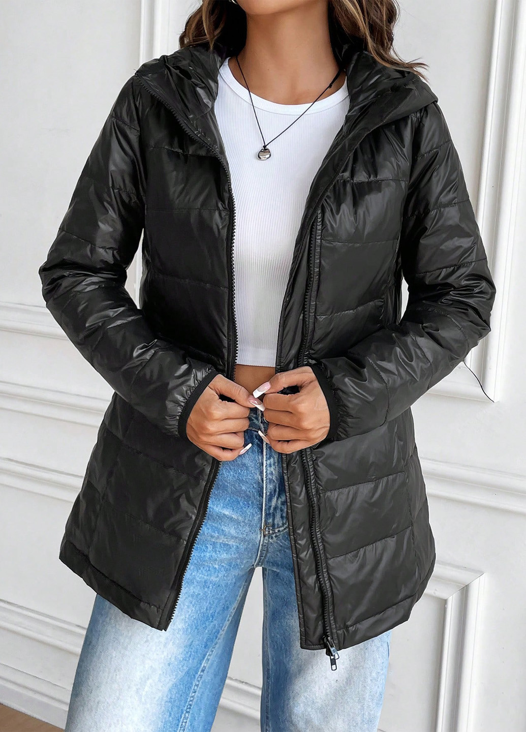 Чорна зимня куртка SHEIN