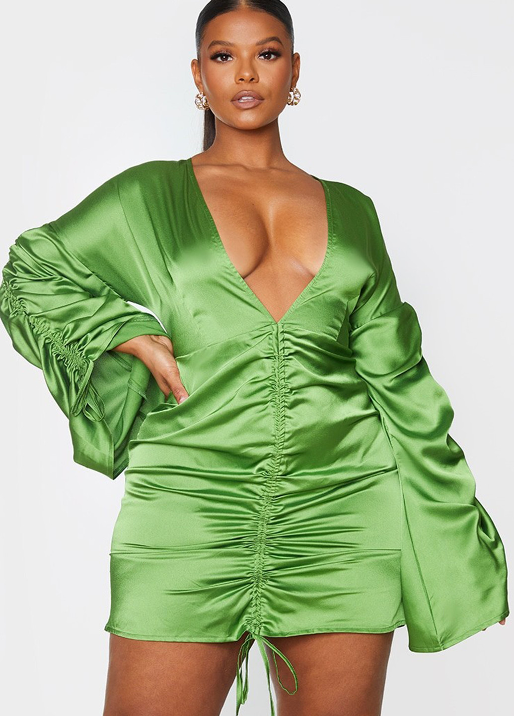 Зеленое кэжуал платье футляр PrettyLittleThing однотонное