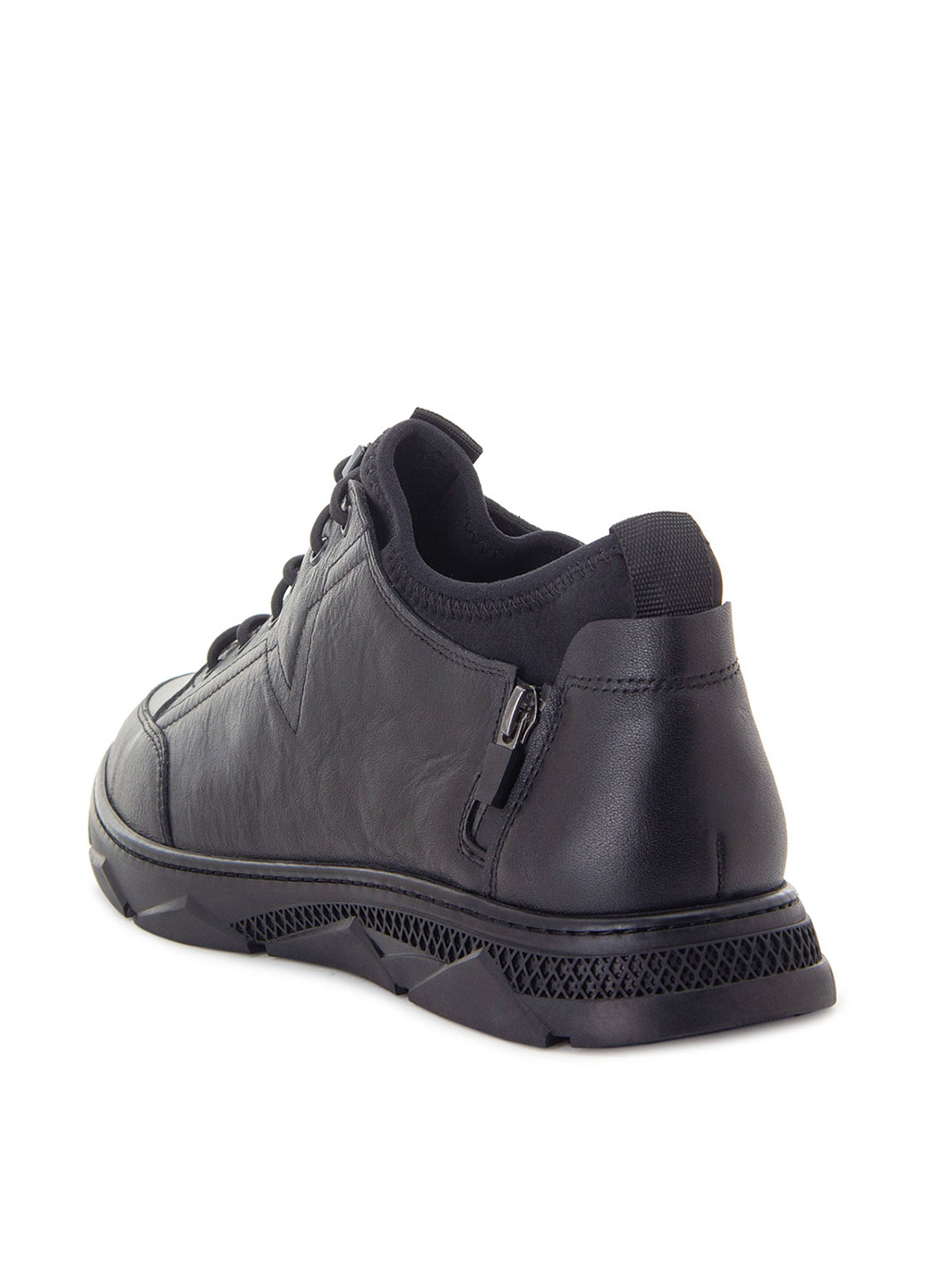 Черные осенние ботинки Tomfrie