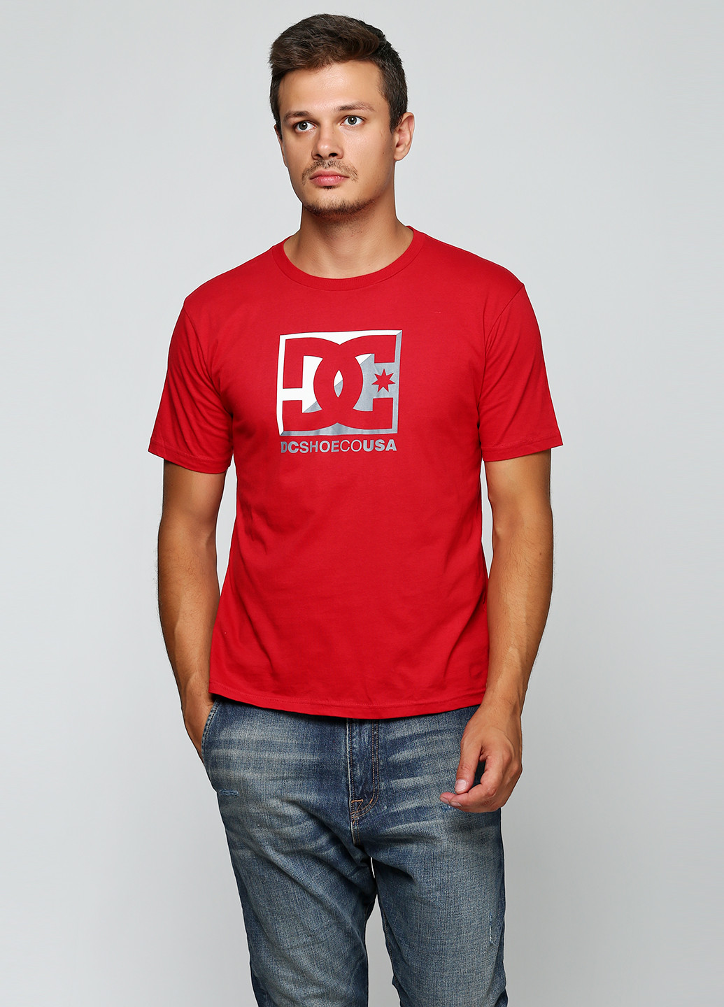 Червона футболка DC