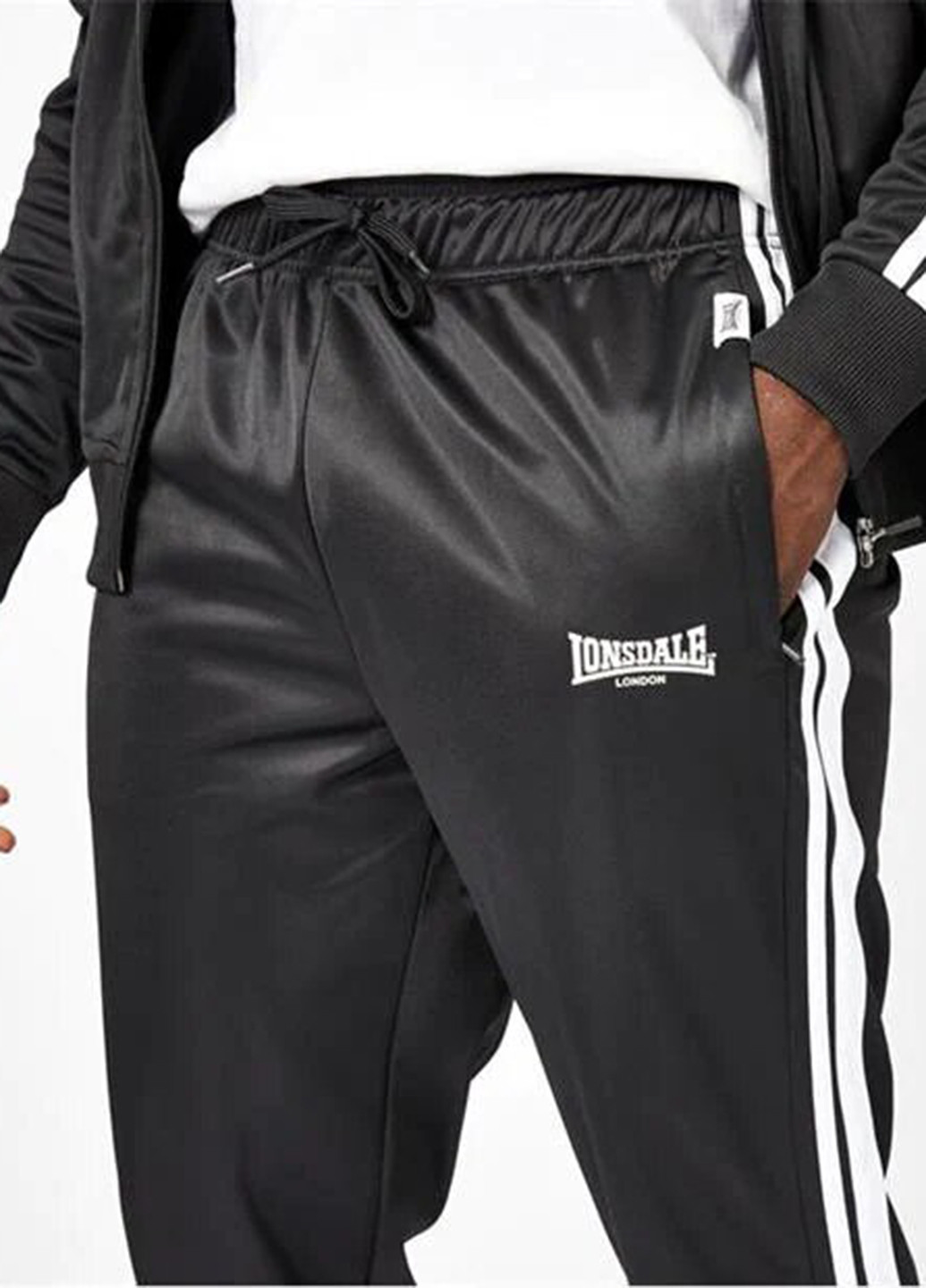 Черные спортивные демисезонные джоггеры брюки Lonsdale