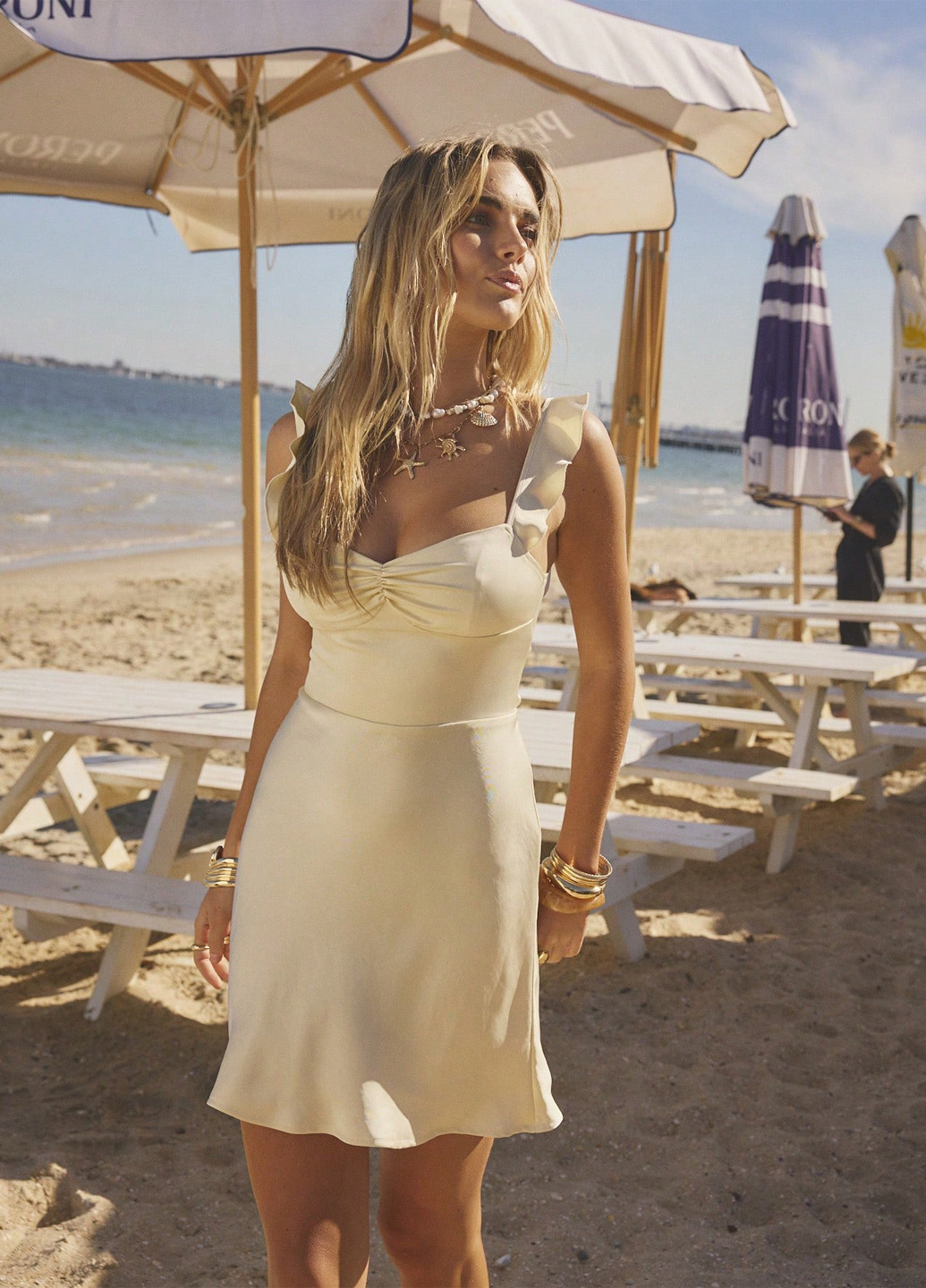 Кремова кежуал сукня з відкритою спиною SHEIN однотонна