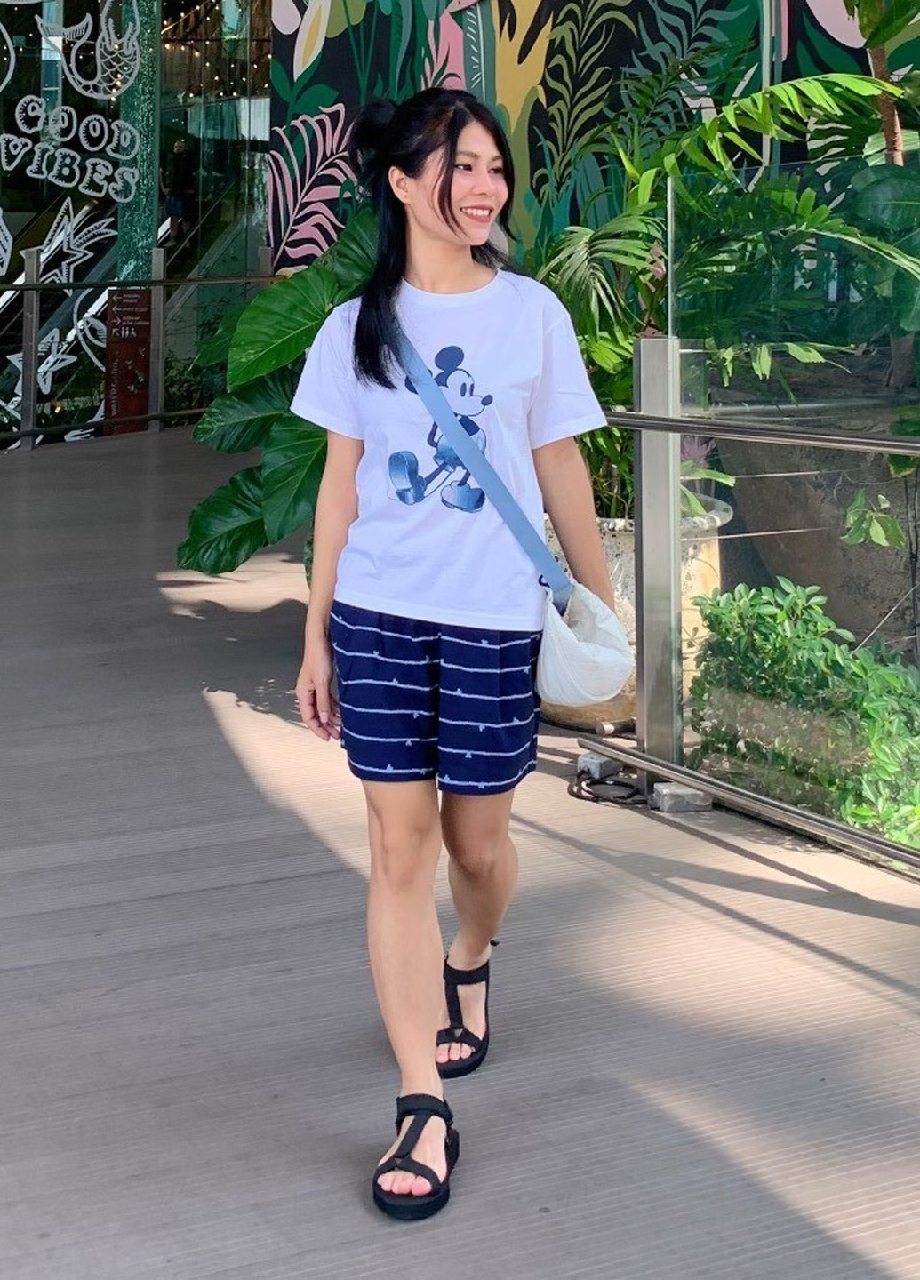 Шорты Uniqlo (359370636)