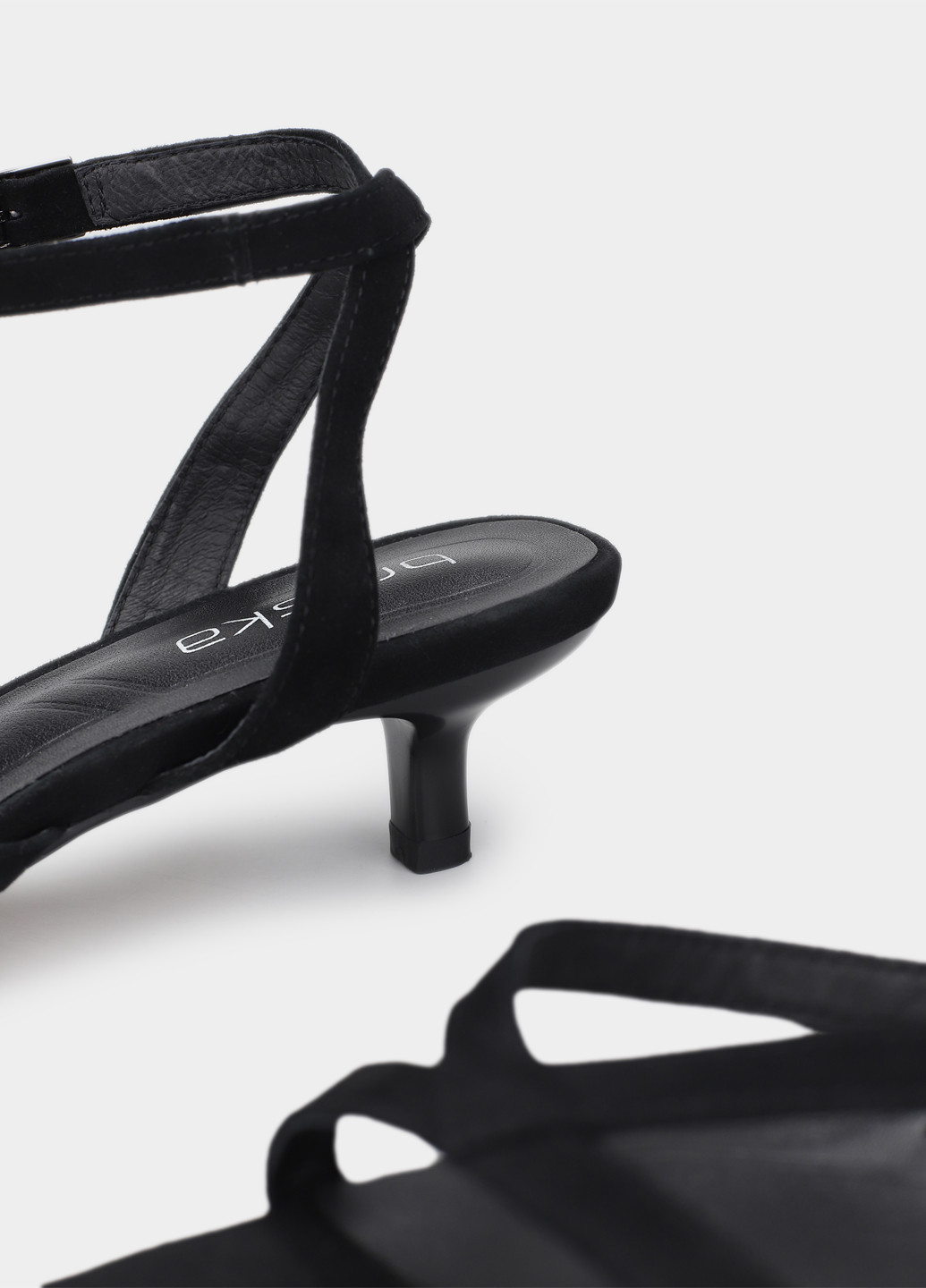 Черные босоножки Braska с ремешком