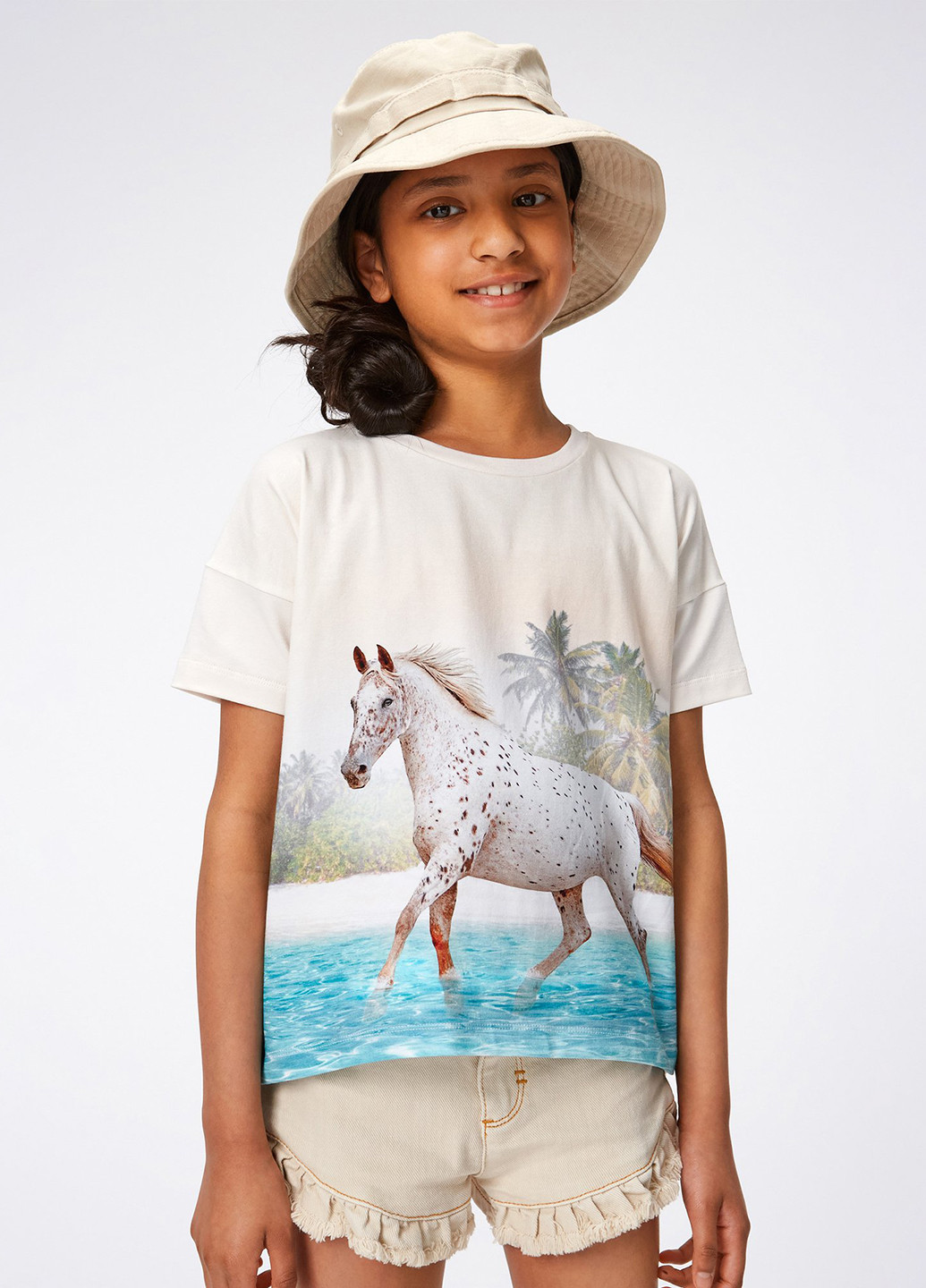 Светло-бежевая летняя футболка Molo