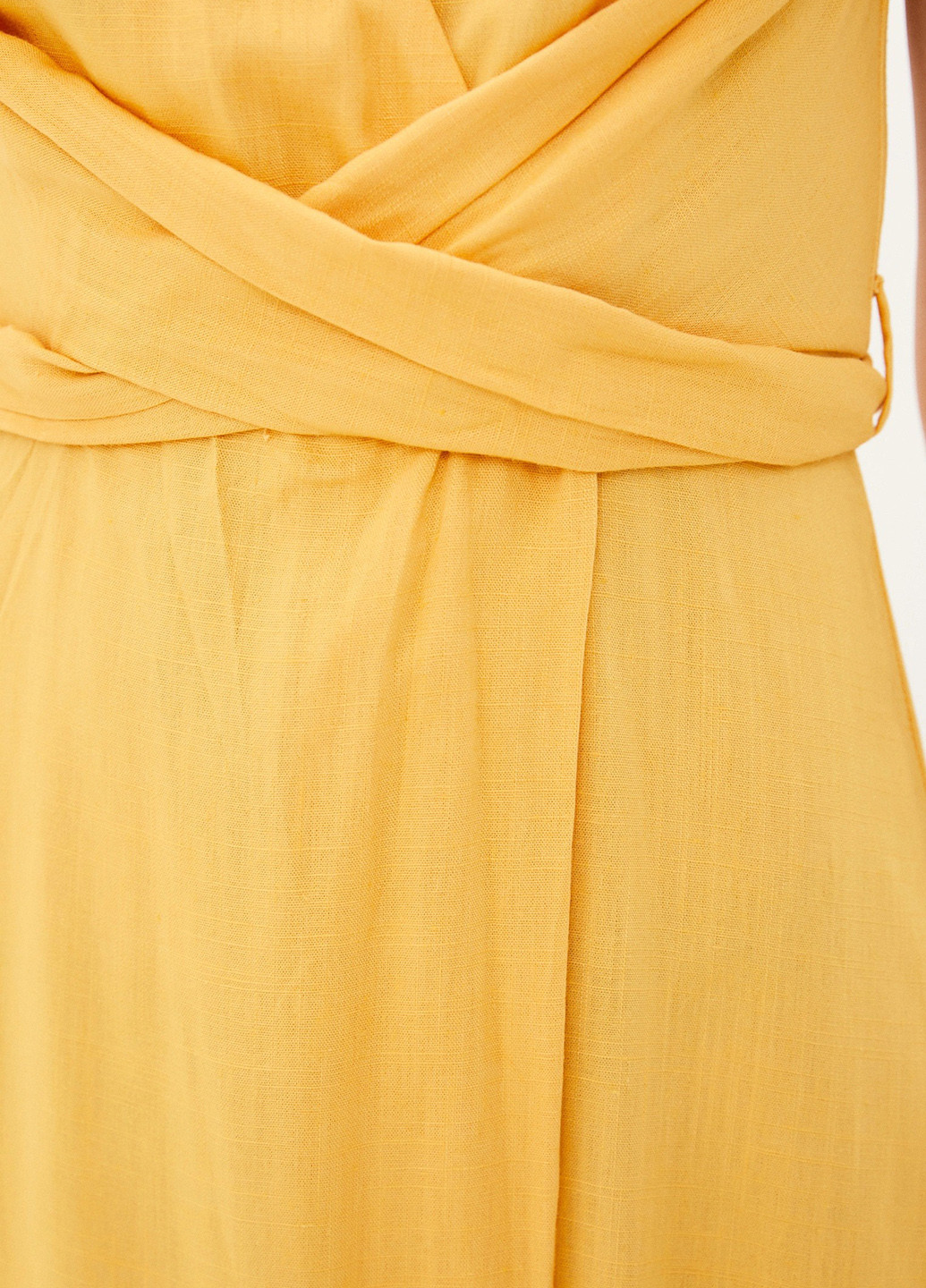 Желтое кэжуал платье на запах befree