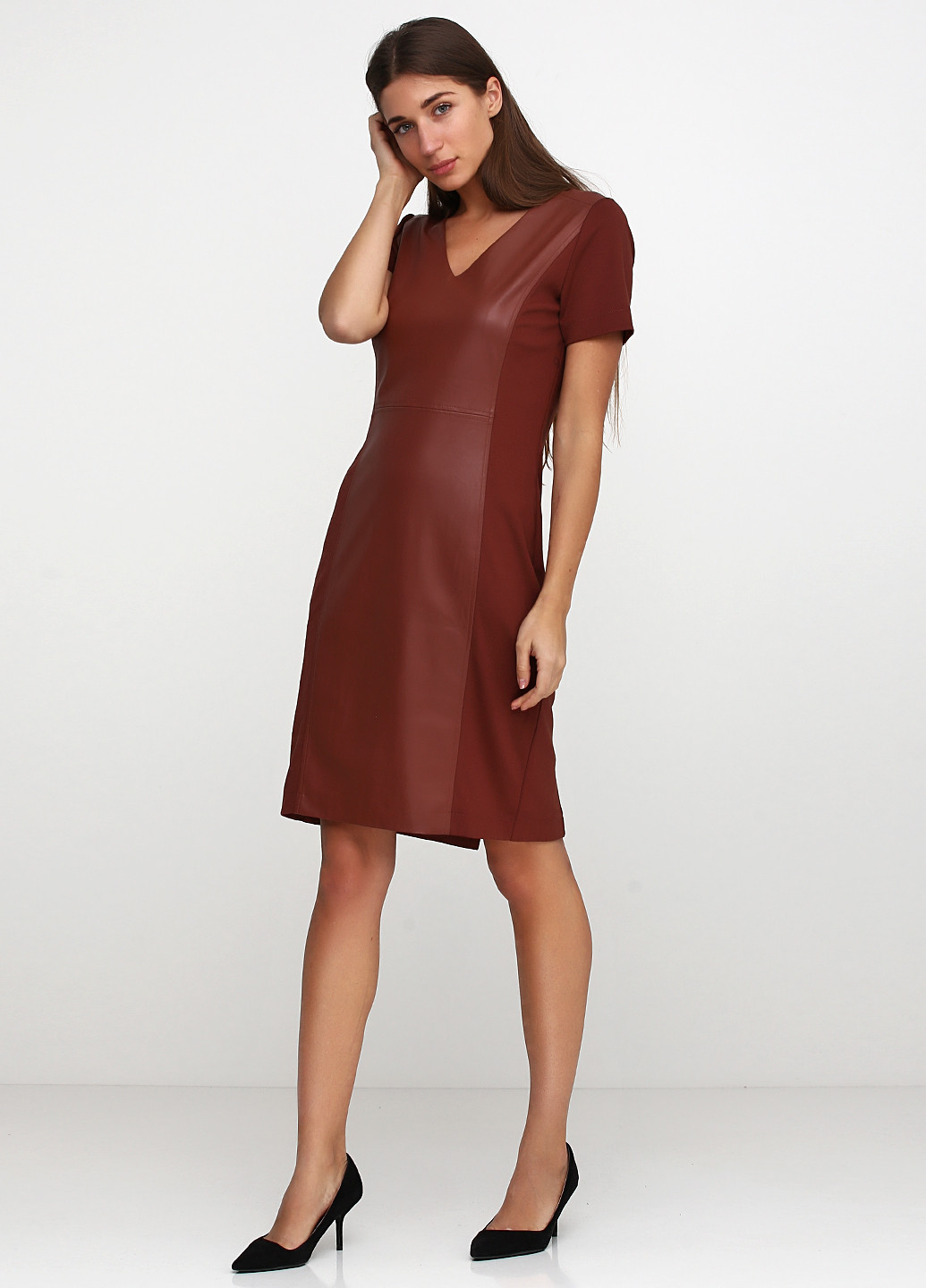 Коричнева кежуал сукня Comma однотонна