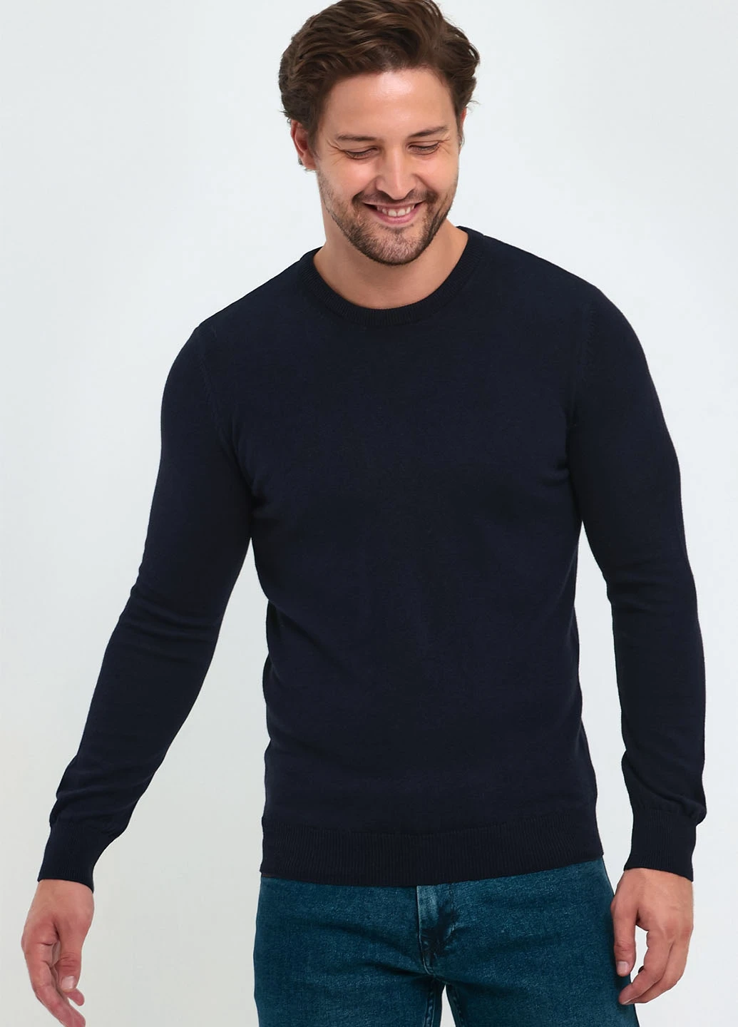 Темно-синій демісезонний светр джемпер Trend Collection