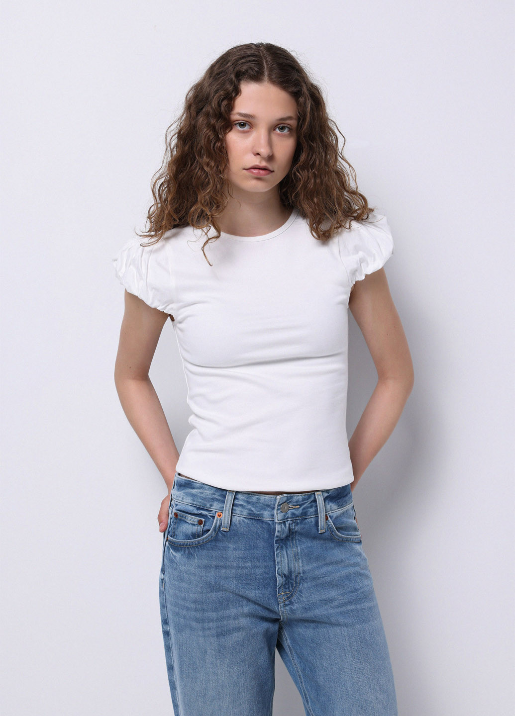 Белая блуза Colin's