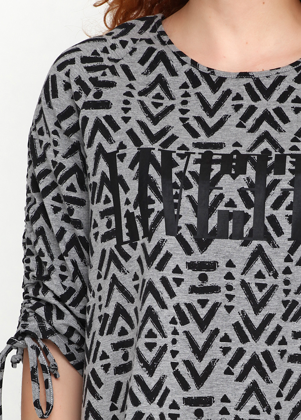 Грифельно-серый демисезонный кэжуал лонгслив Adia Fashion с геометрическим узором