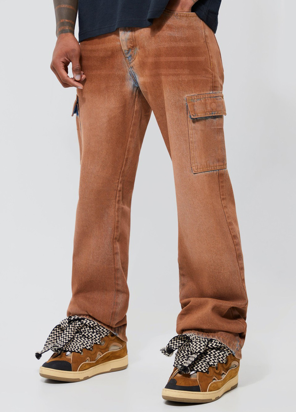 Песочные демисезонные карго джинсы Boohoo