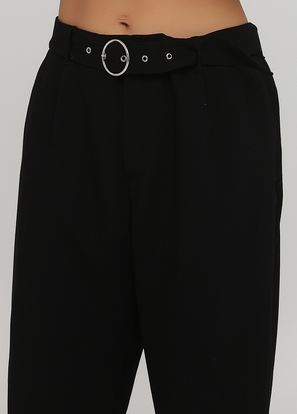 Черные кэжуал демисезонные укороченные, зауженные брюки DeFacto