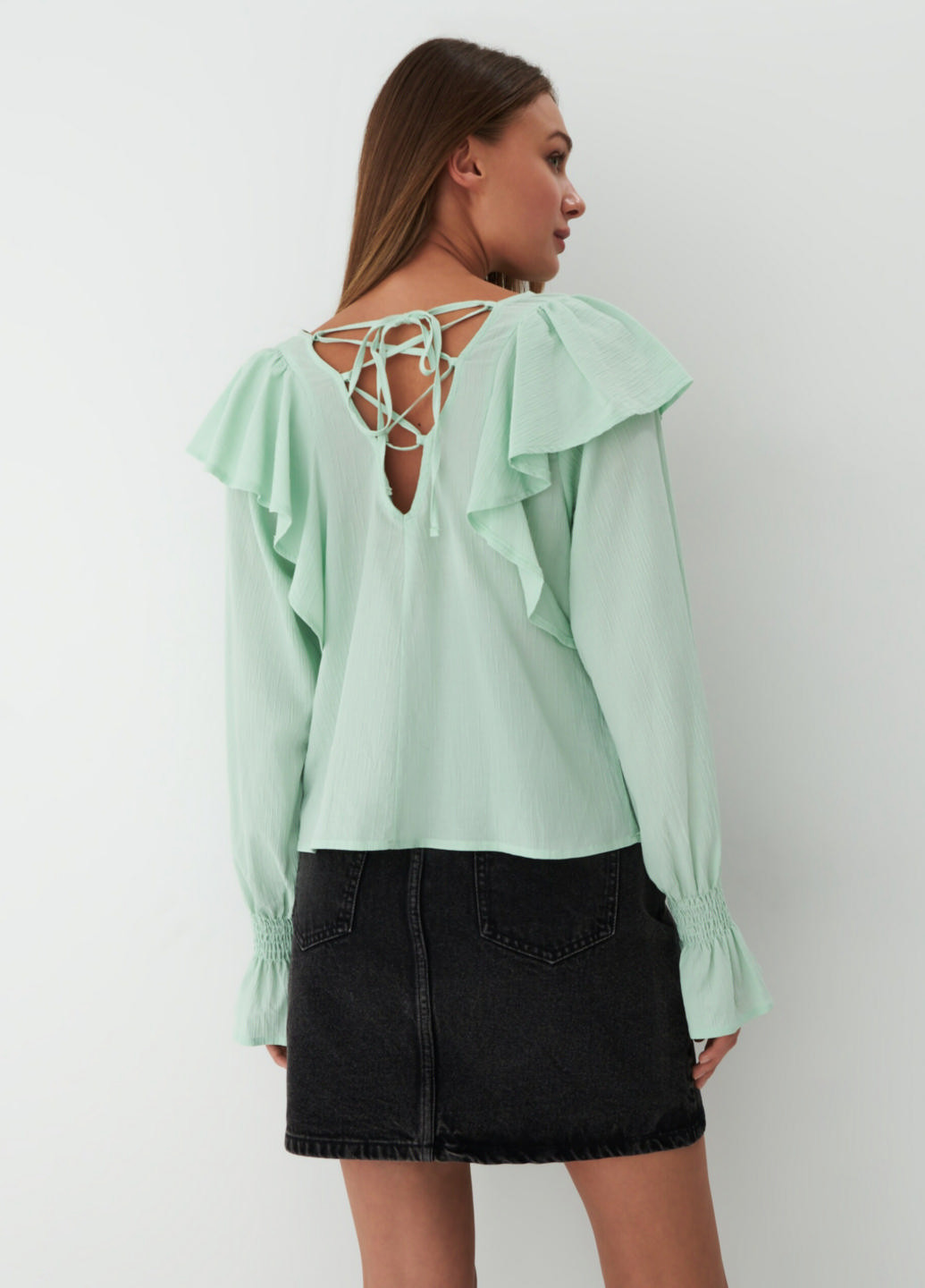 Светло-зеленая демисезонная блуза Mohito