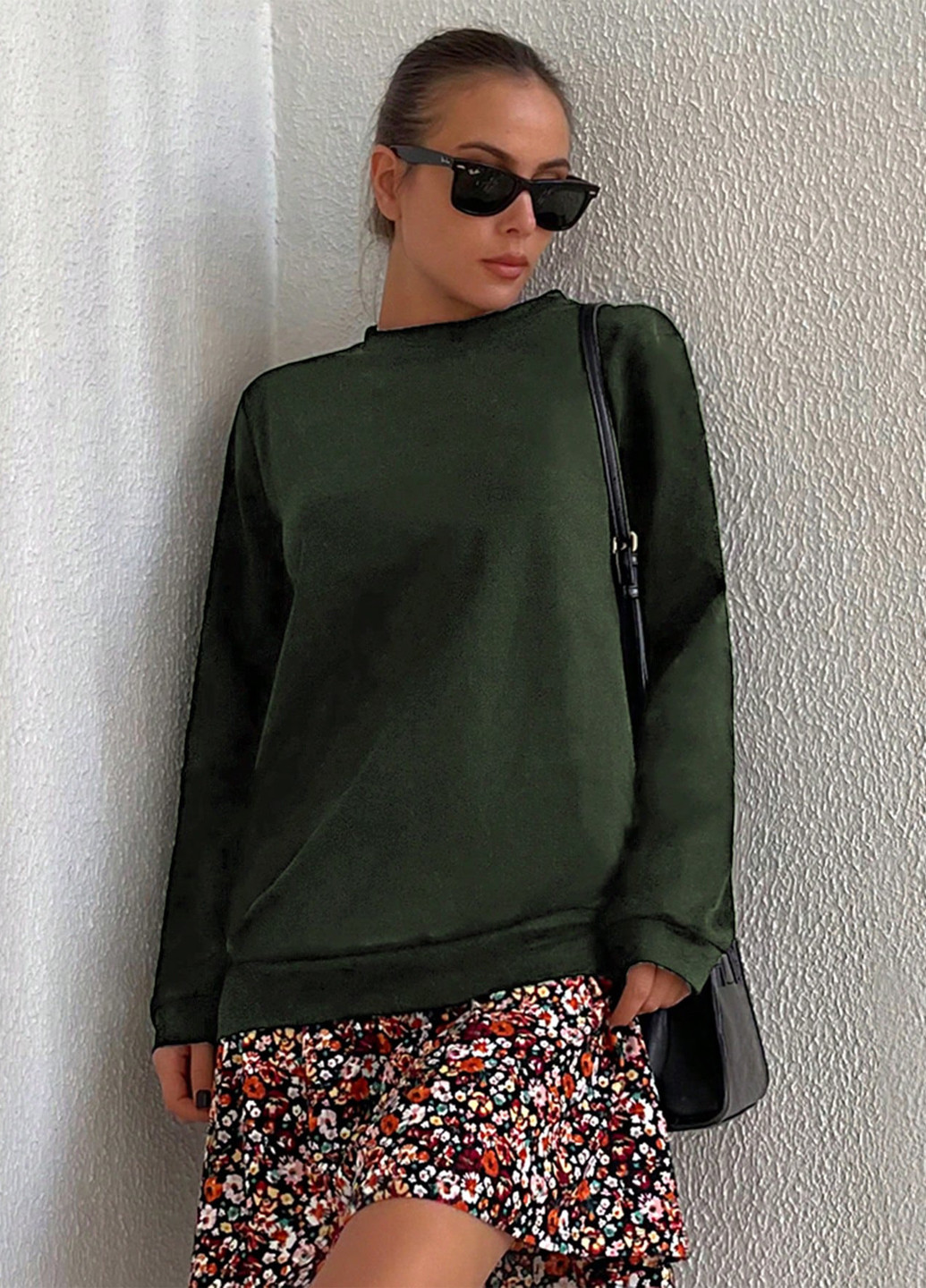 Хаки свитшот SHEIN однотонный без декора (316158183)