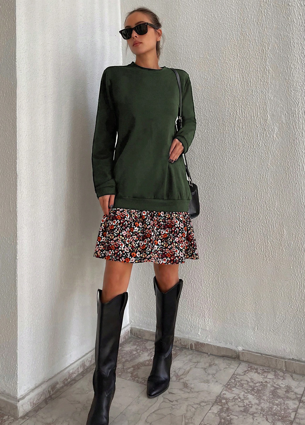 Хаки свитшот SHEIN однотонный без декора (316158183)