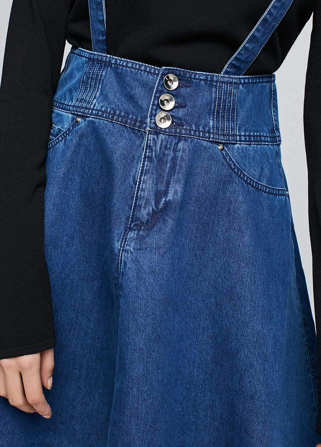 Синяя джинсовая однотонная юбка Only клешированная