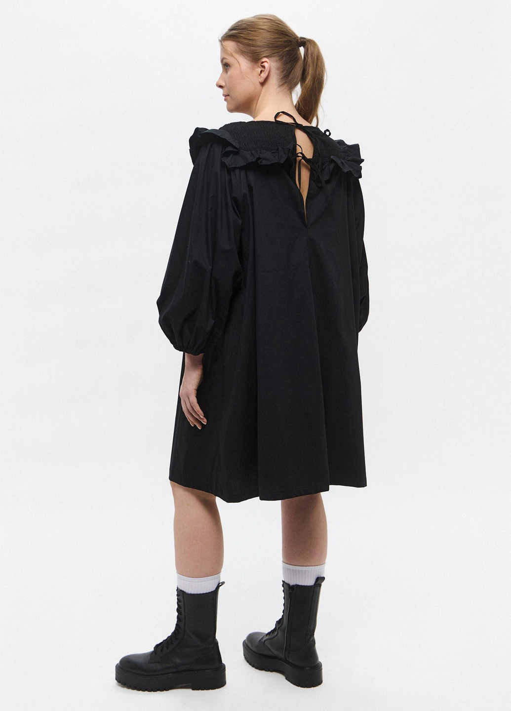 Чорна кежуал сукня H&M однотонна