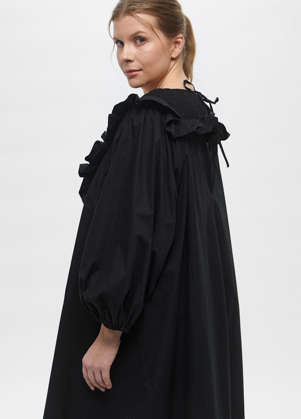 Чорна кежуал сукня H&M однотонна