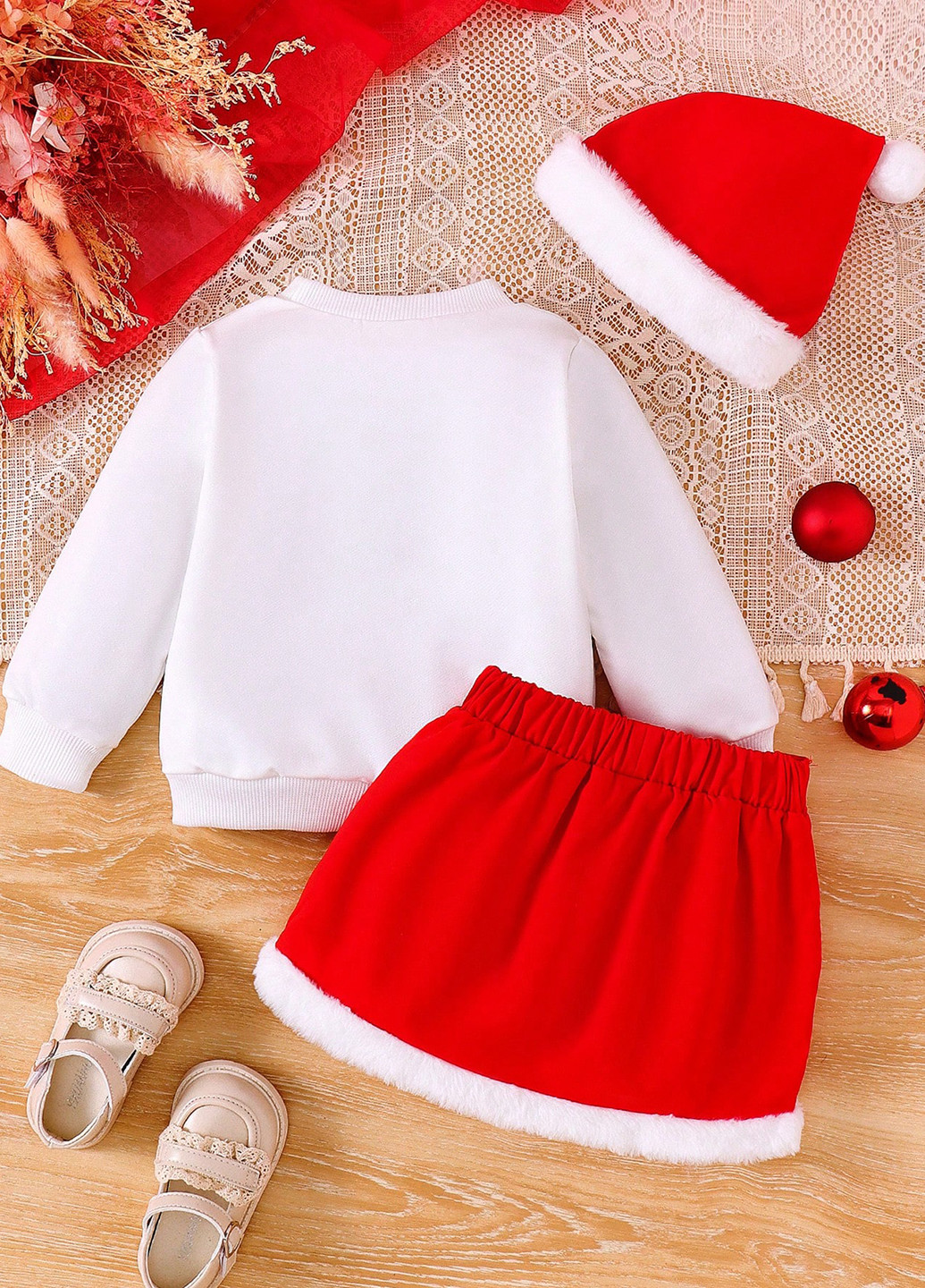 Комбинированный зимний костюм (свитшот, юбка) юбочный SHEIN