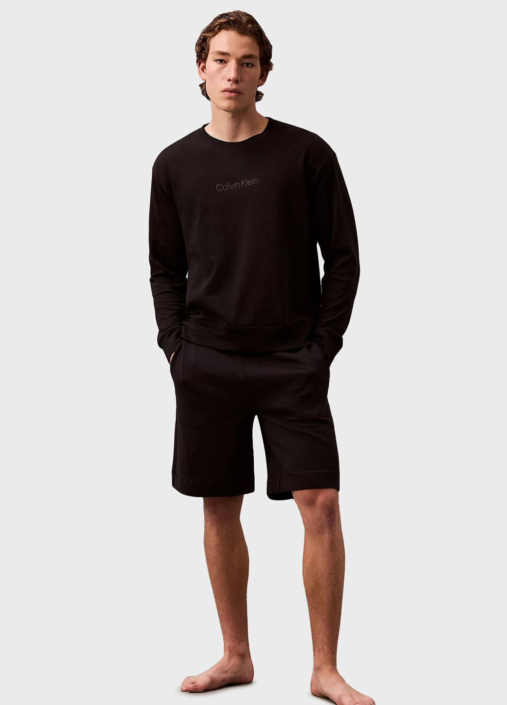 Черный свитшот Calvin Klein однотонный вышивка (366438694)