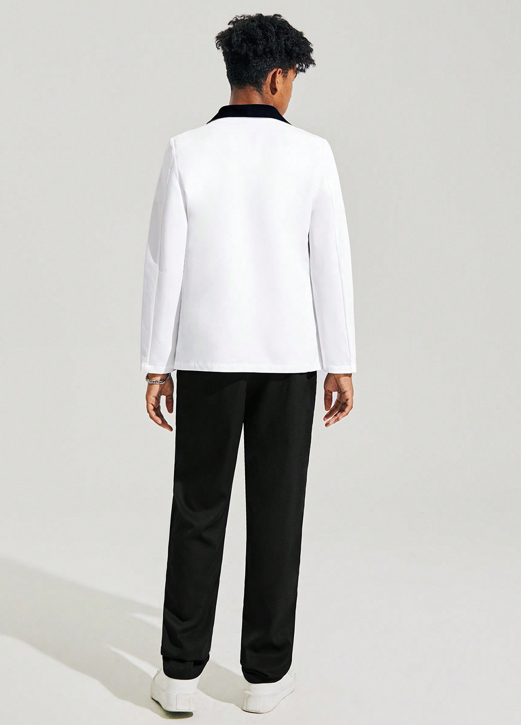 Черно-белый демисезонный костюм (пиджак, брюки) брючный SHEIN