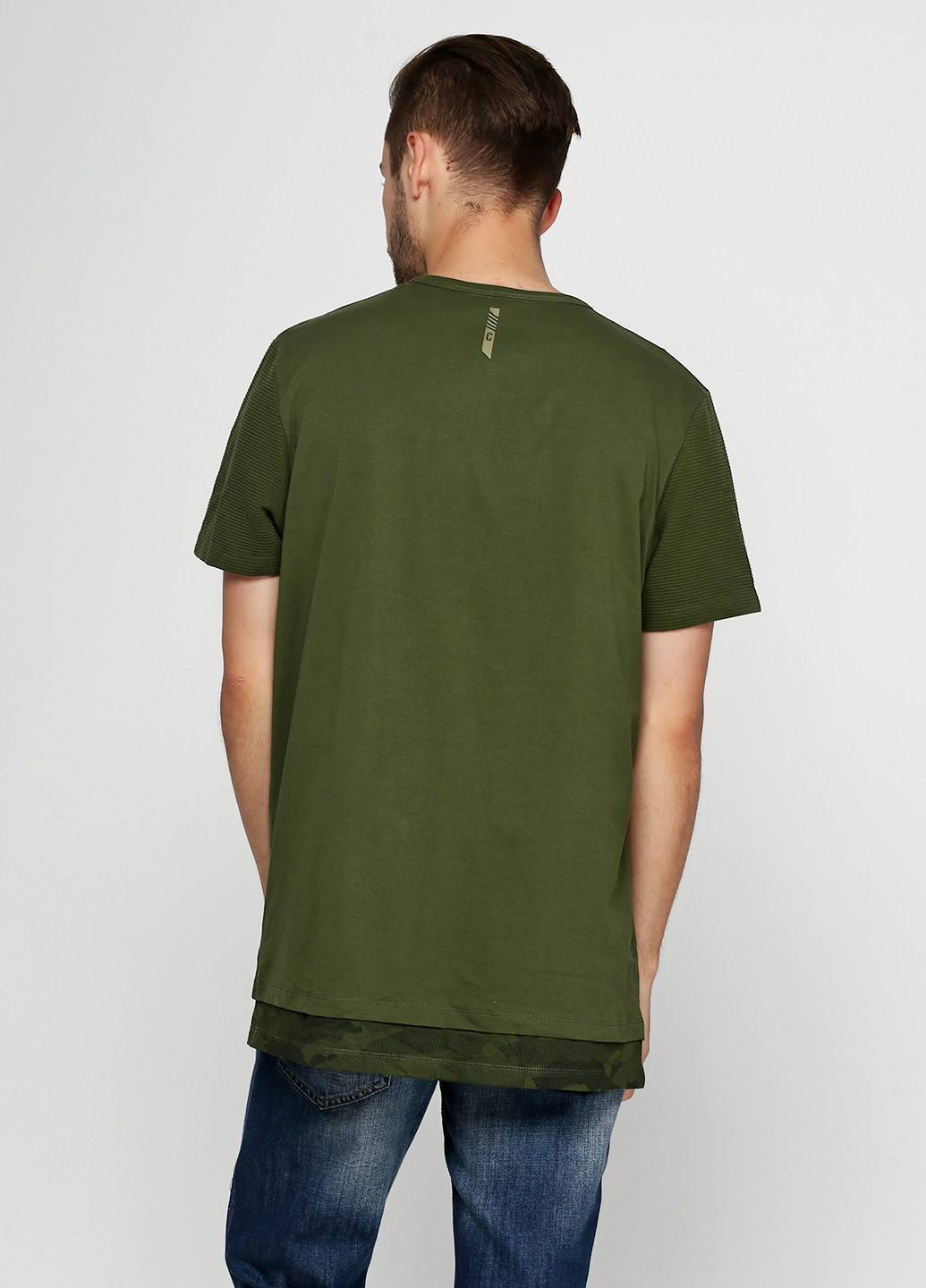 Оливково-зеленая футболка Jack & Jones