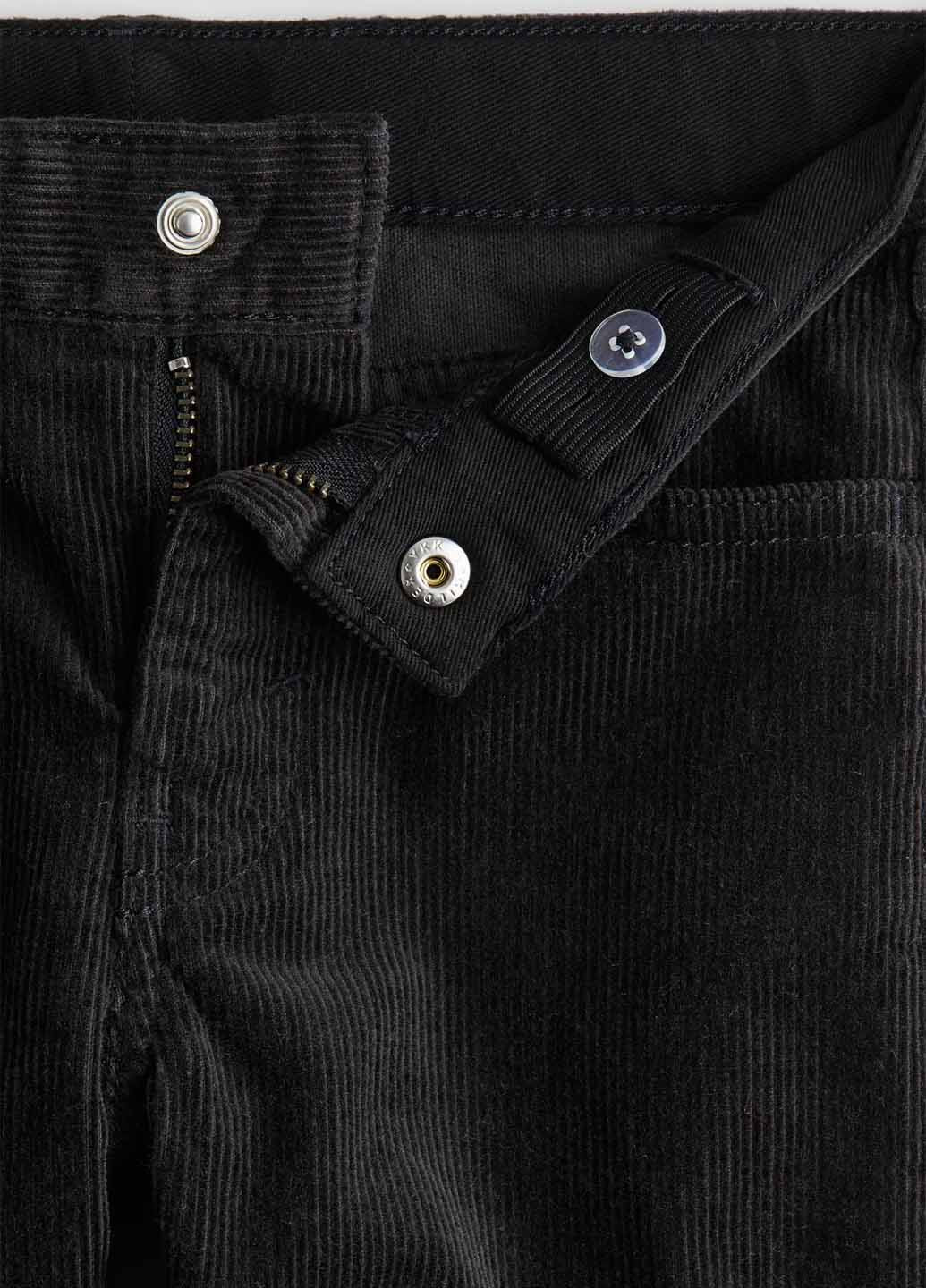 Черные кэжуал демисезонные брюки зауженные H&M