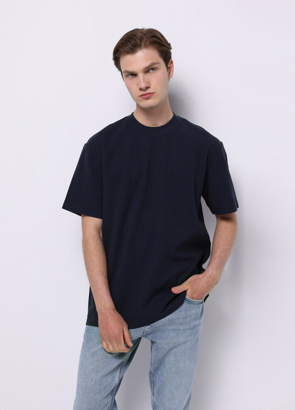 Темно-синя футболка Colin's