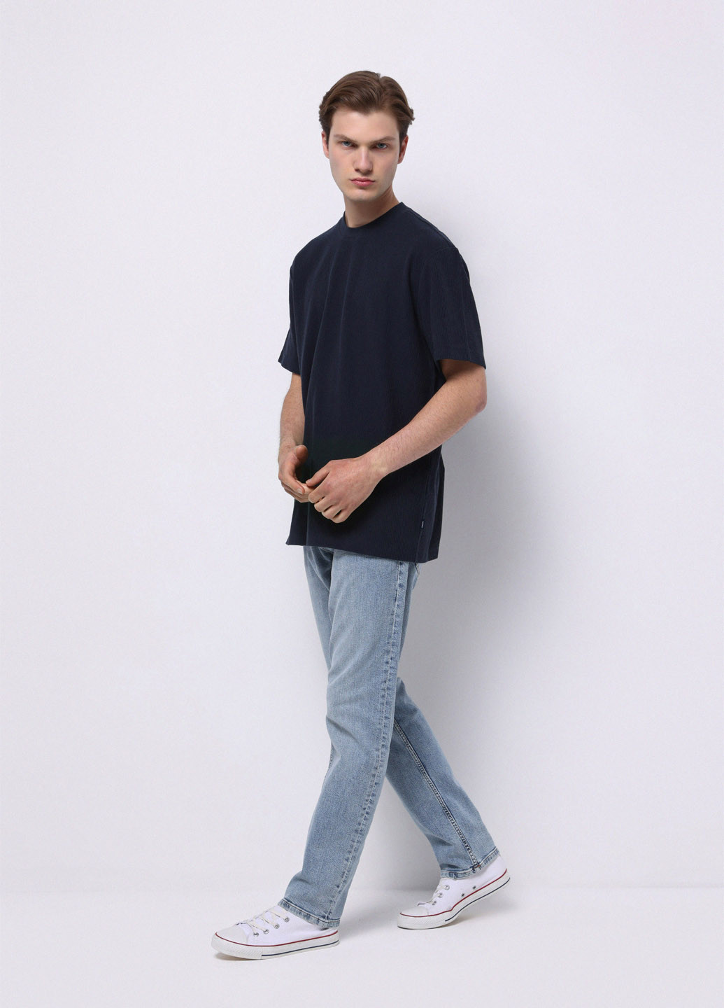 Темно-синя футболка Colin's