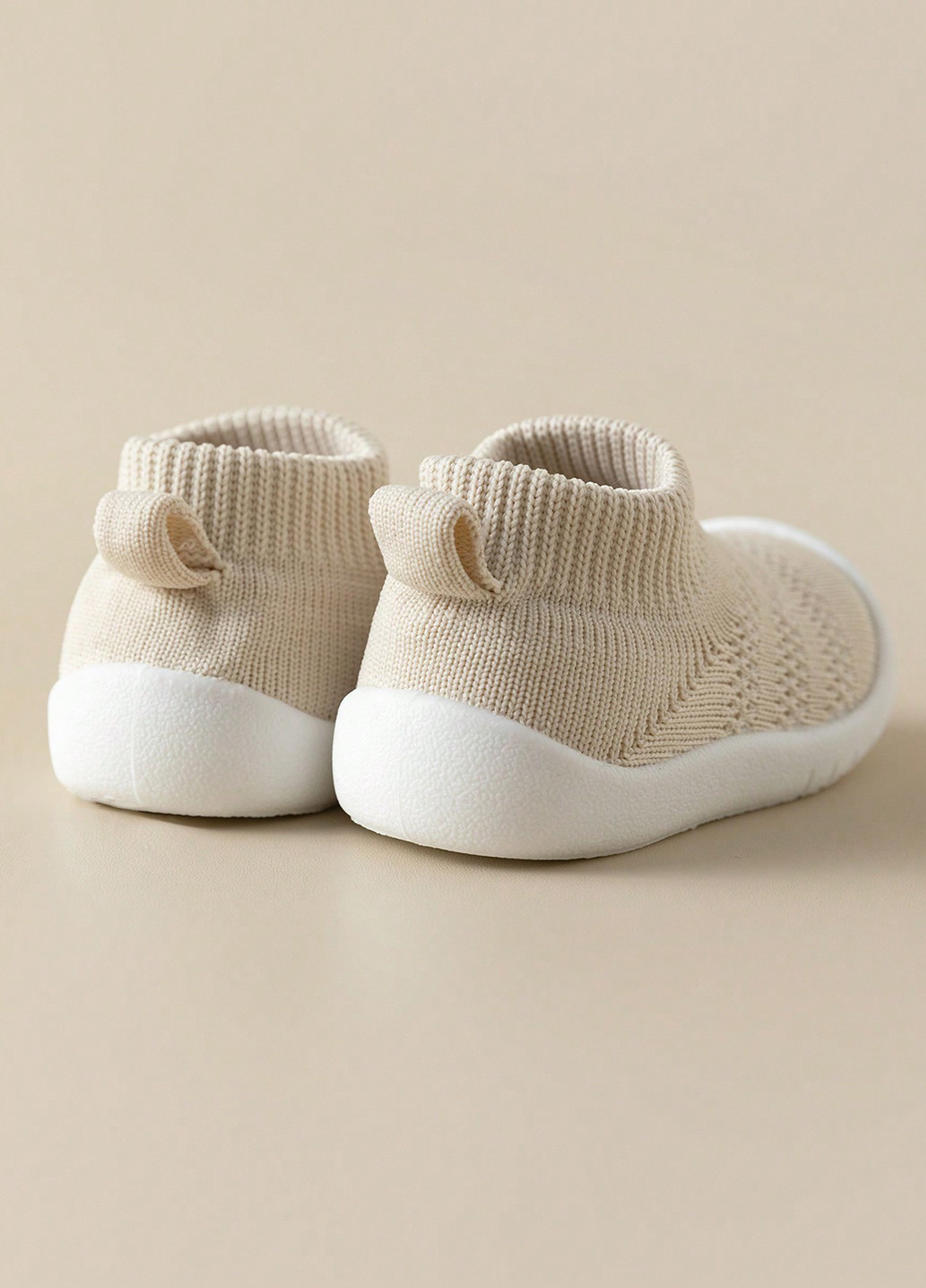 Светло-бежевые демисезонные кроссовки SHEIN