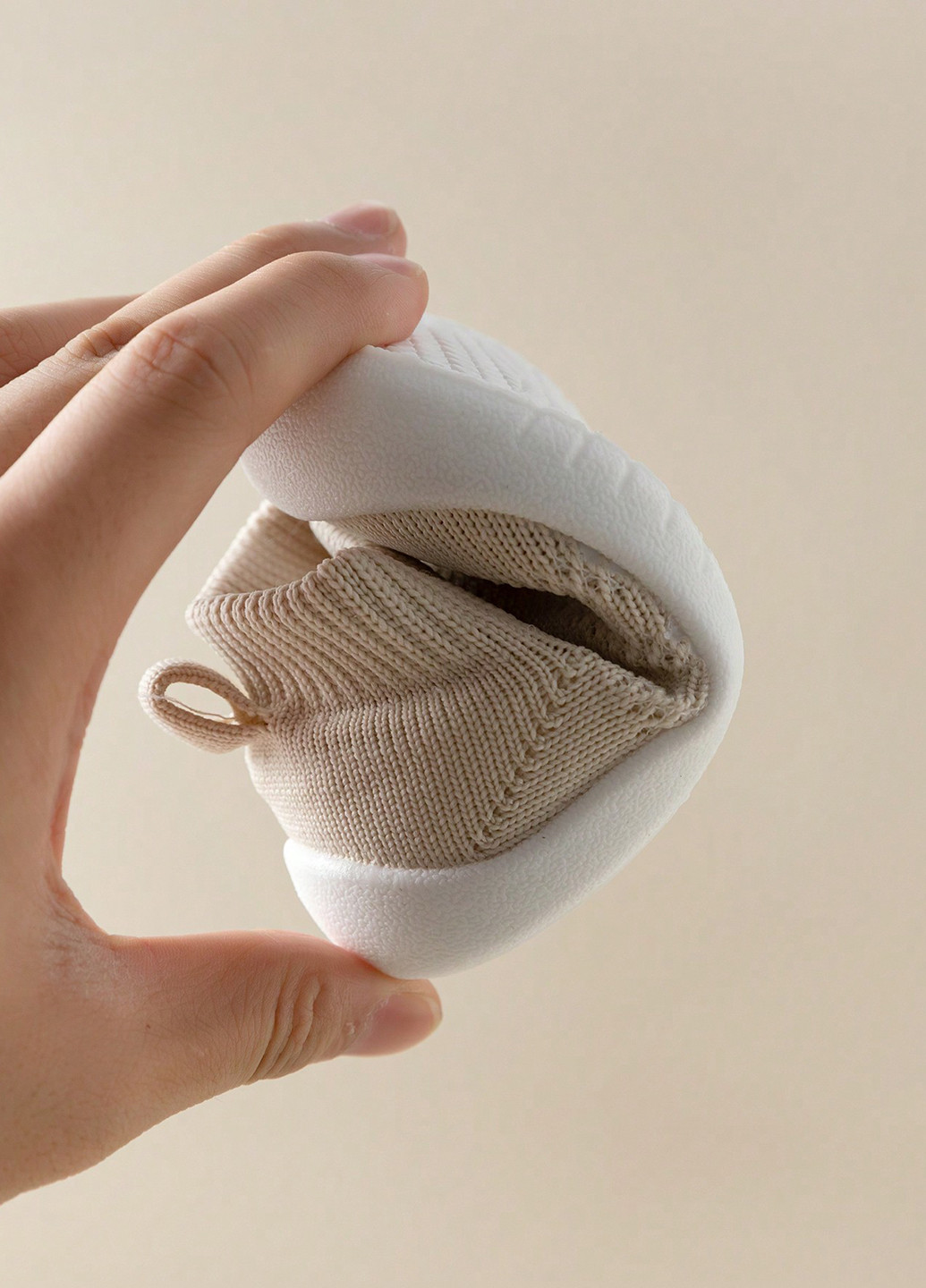 Светло-бежевые демисезонные кроссовки SHEIN