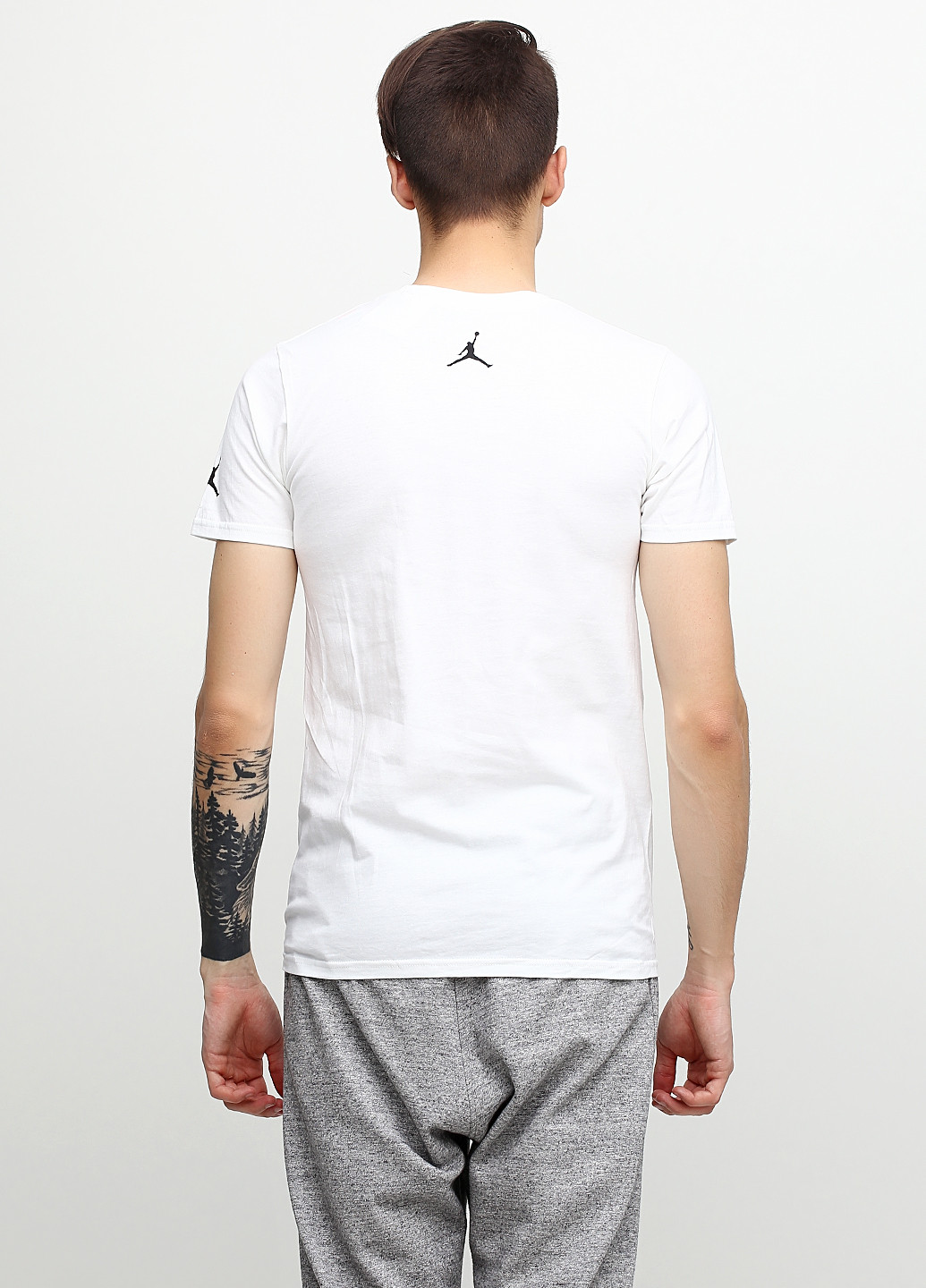 Белая футболка Jordan