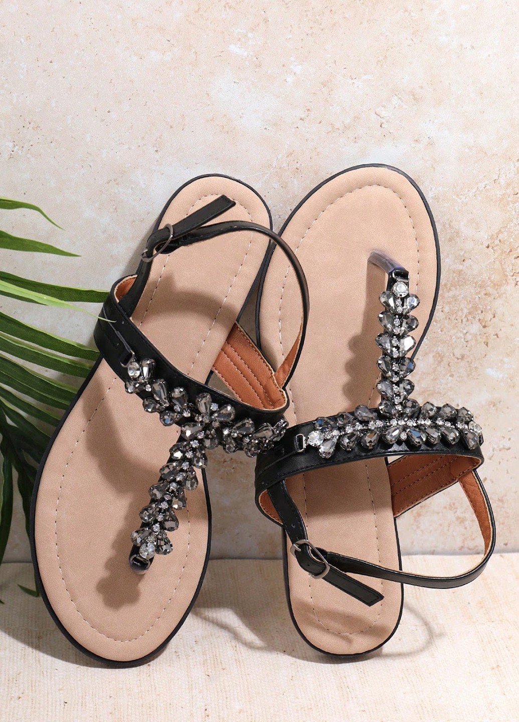 Черные кэжуал, пляжные босоножки SHEIN со стразами