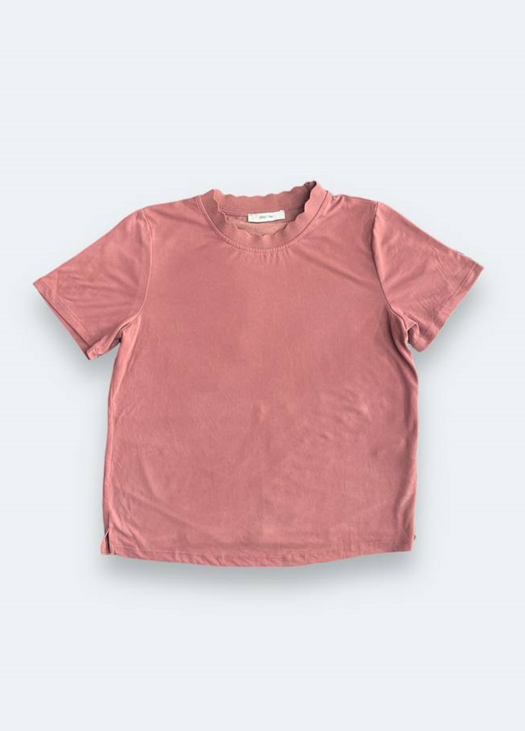 Розово-коричневая летняя футболка About You