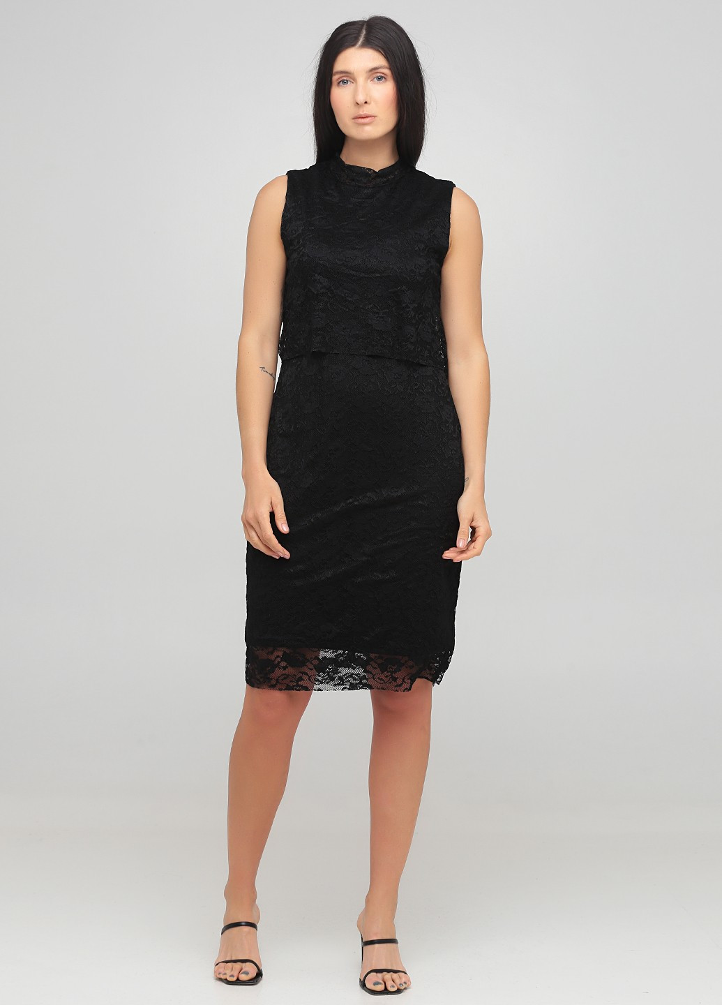 Чорна коктейльна сукня футляр Mela London однотонна