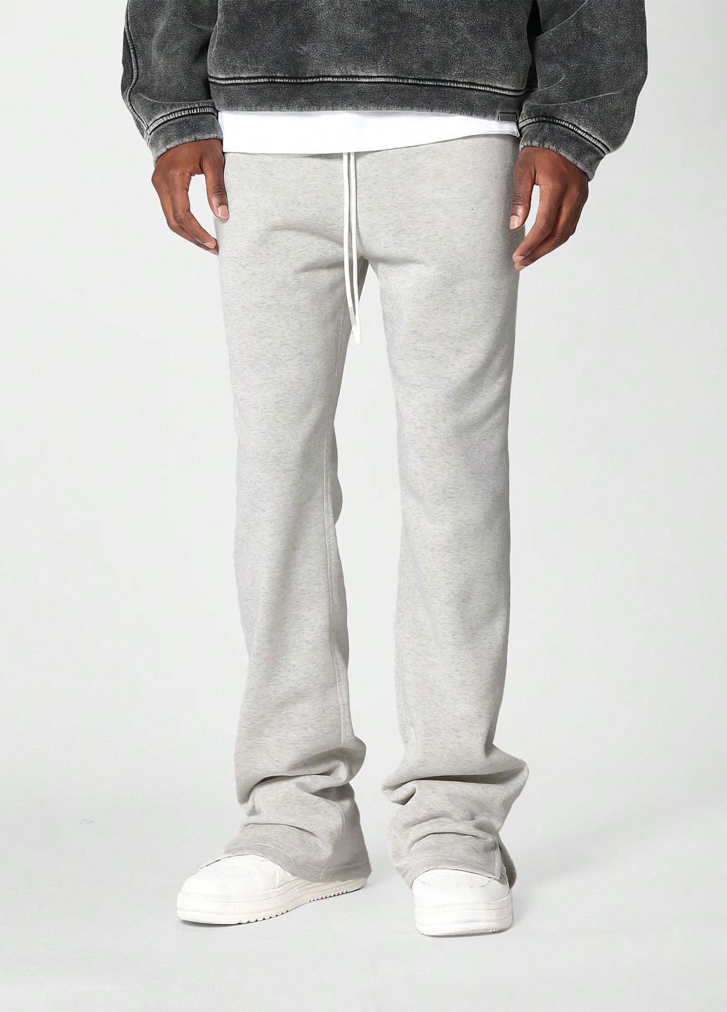 Светло-серые спортивные, кэжуал демисезонные прямые брюки SHEIN