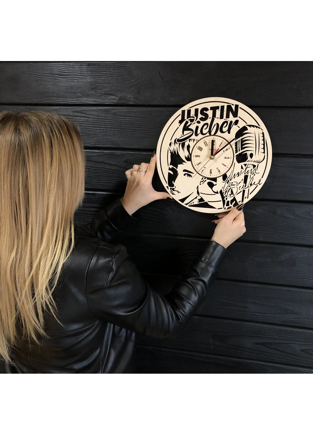 Концептуальный настінний годинник з дерева «Justin Bieber» 7Arts (253567475)