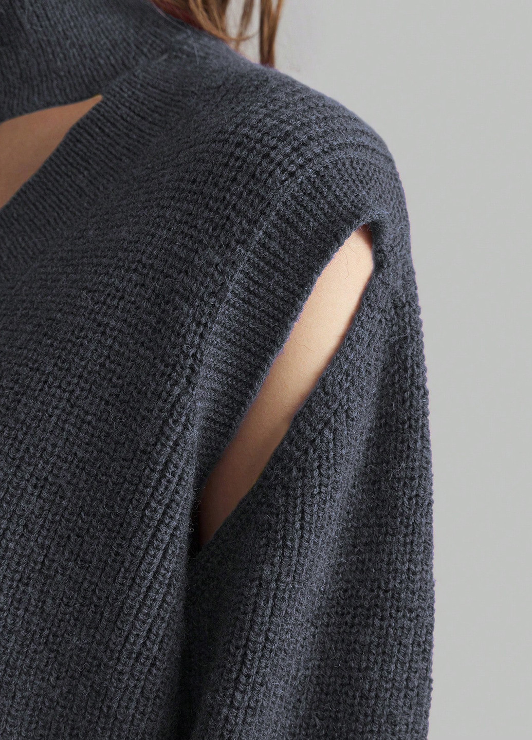 Темно-синій демісезонний светр SHEIN