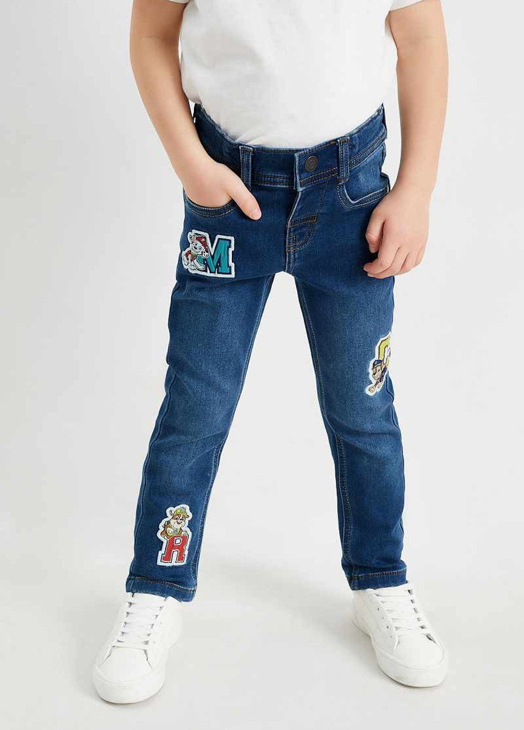 Синие демисезонные джинсы C&A