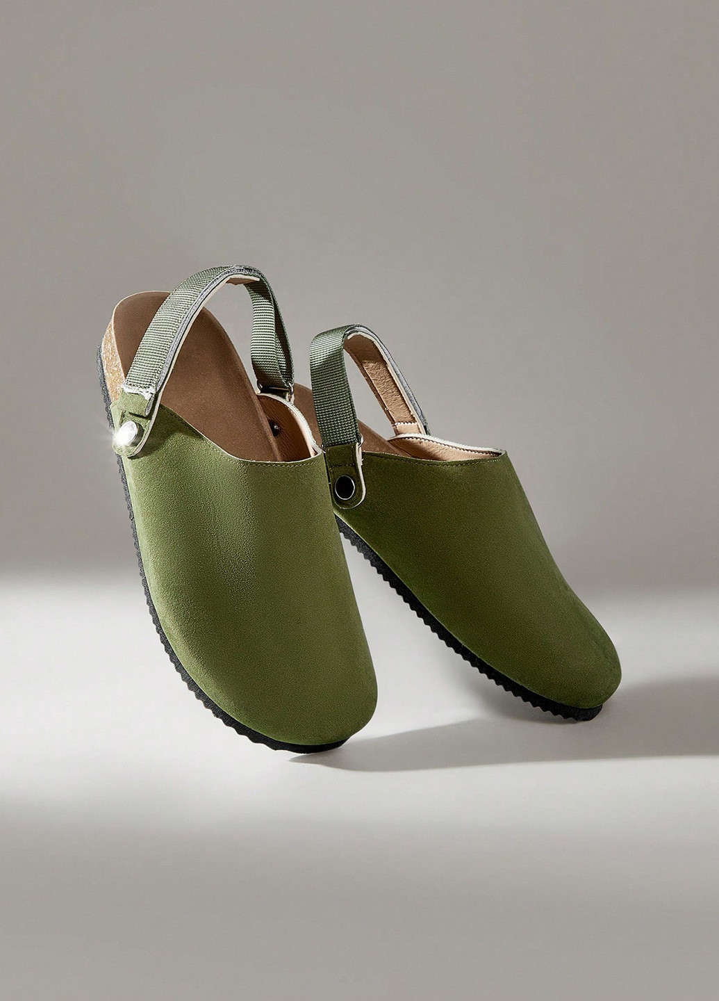 Зеленые сабо SHEIN без каблука