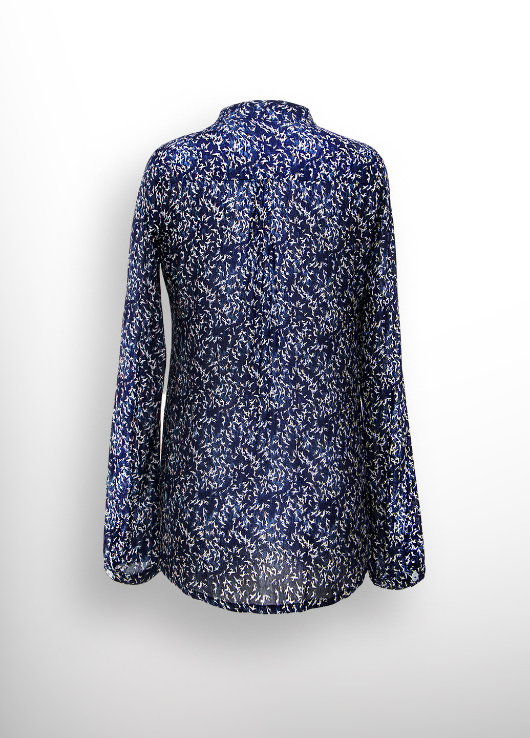 Тёмно-синяя блуза с полупланкой принт ласточки в79 Luxik