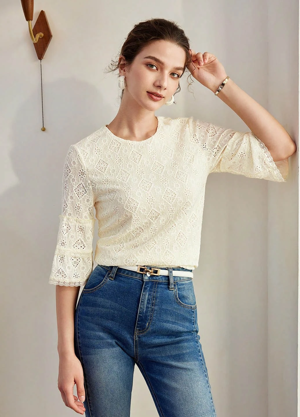 Молочная блуза SHEIN